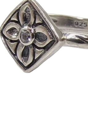 Silpada La Belle Fluerre Sterling Silver Ring